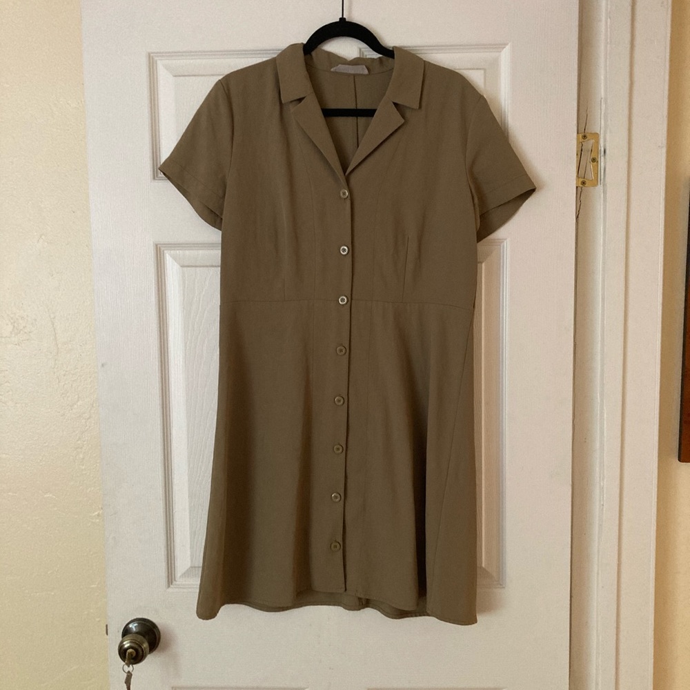 Everlane Japanese GoWeave Notch button up dress